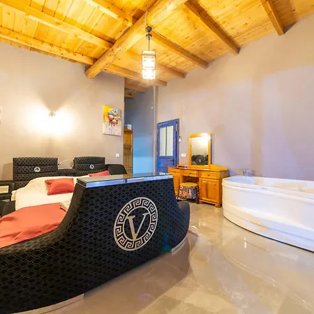 Alp Villa *